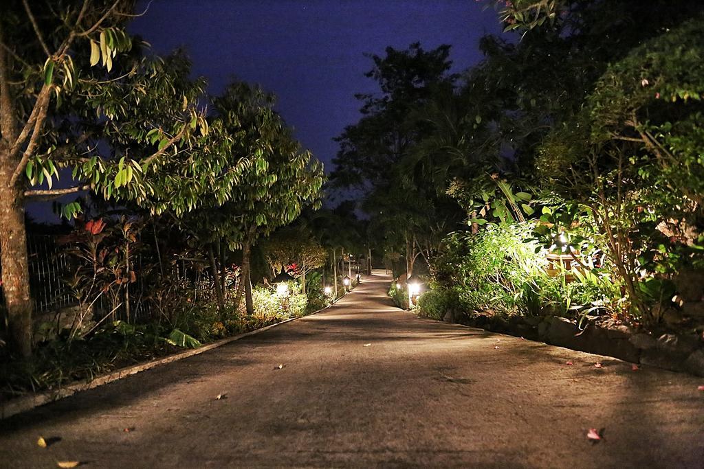 The Sanyas Retreat Hotel Tabanan  Ngoại thất bức ảnh